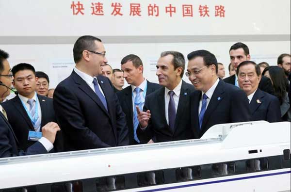 Li Keqiang is introducing high speed rail technology to politicians