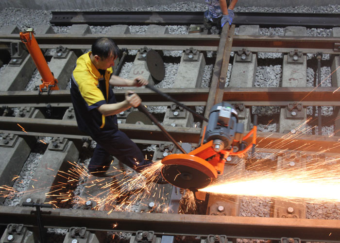 Rail Cutting Machine